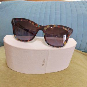 Prada sunglasses with case and cloth wipe